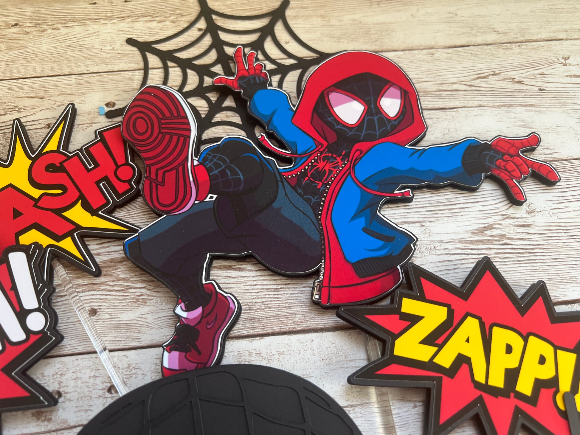 cake topper