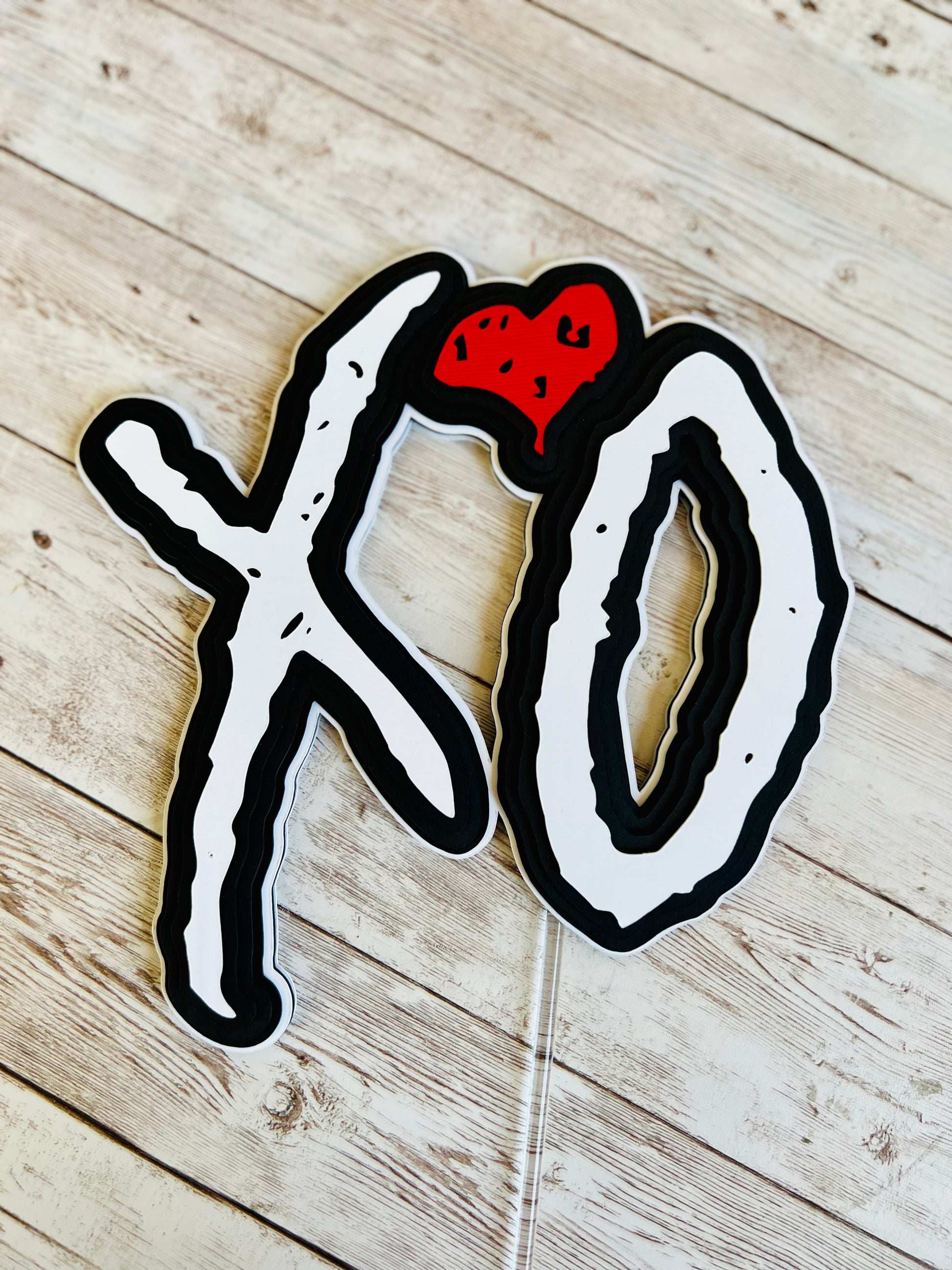 XO cake topper