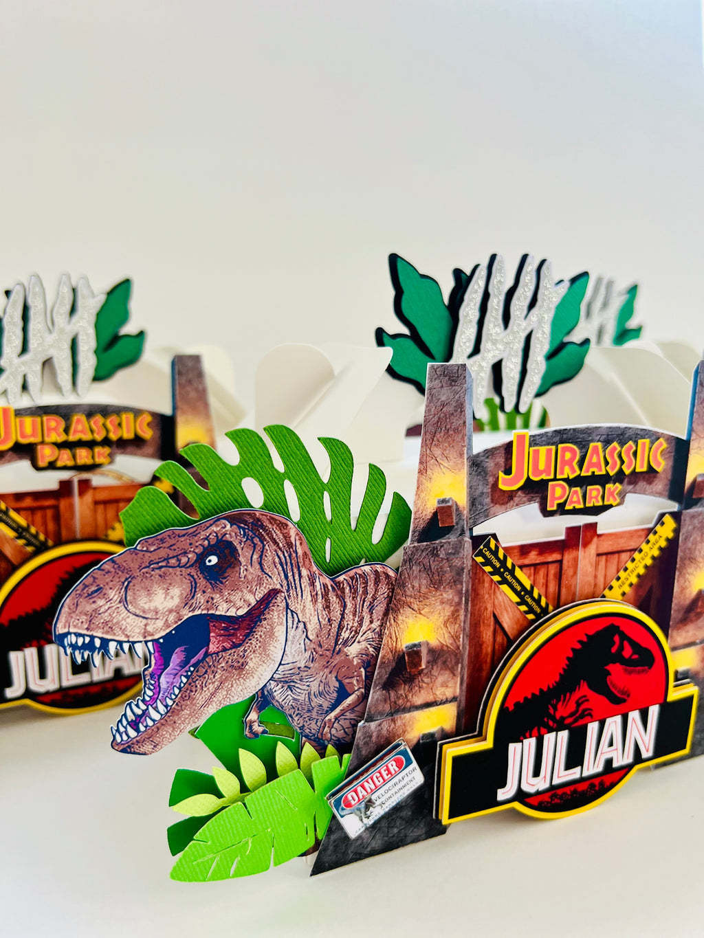 jurassic park 
favor boxes