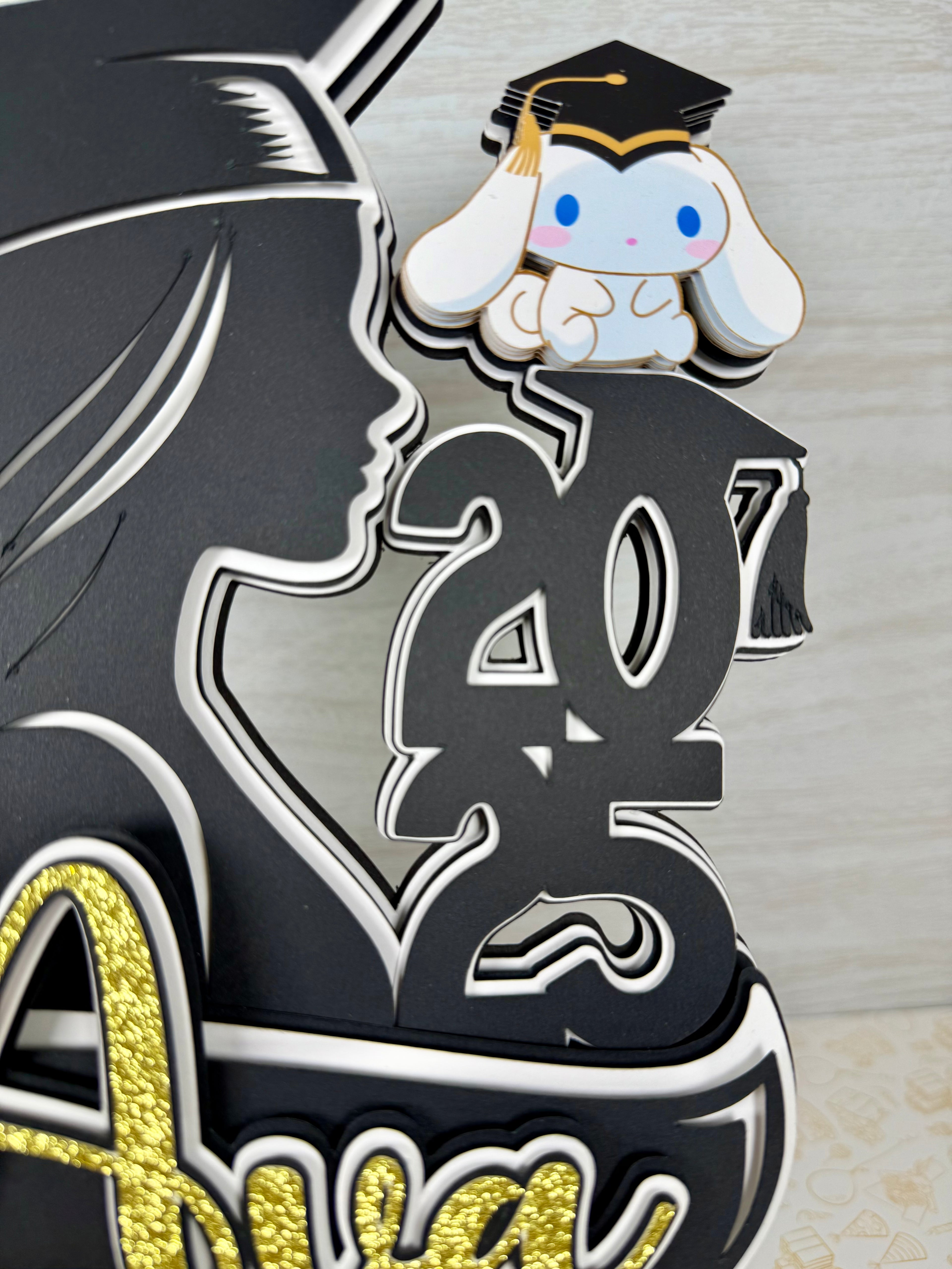 Cinnamon roll cake topper 