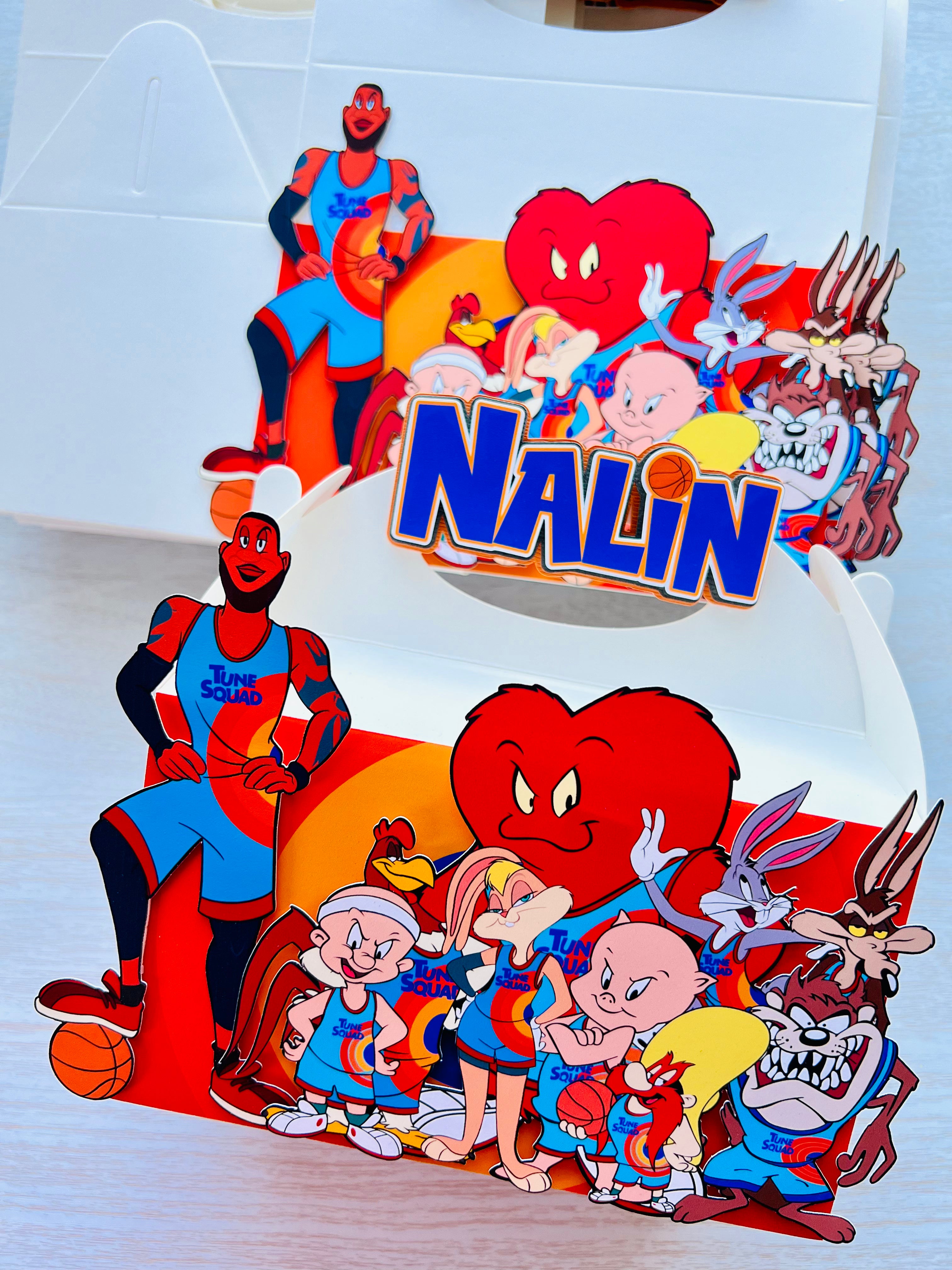 Bugs Bunny favor boxes