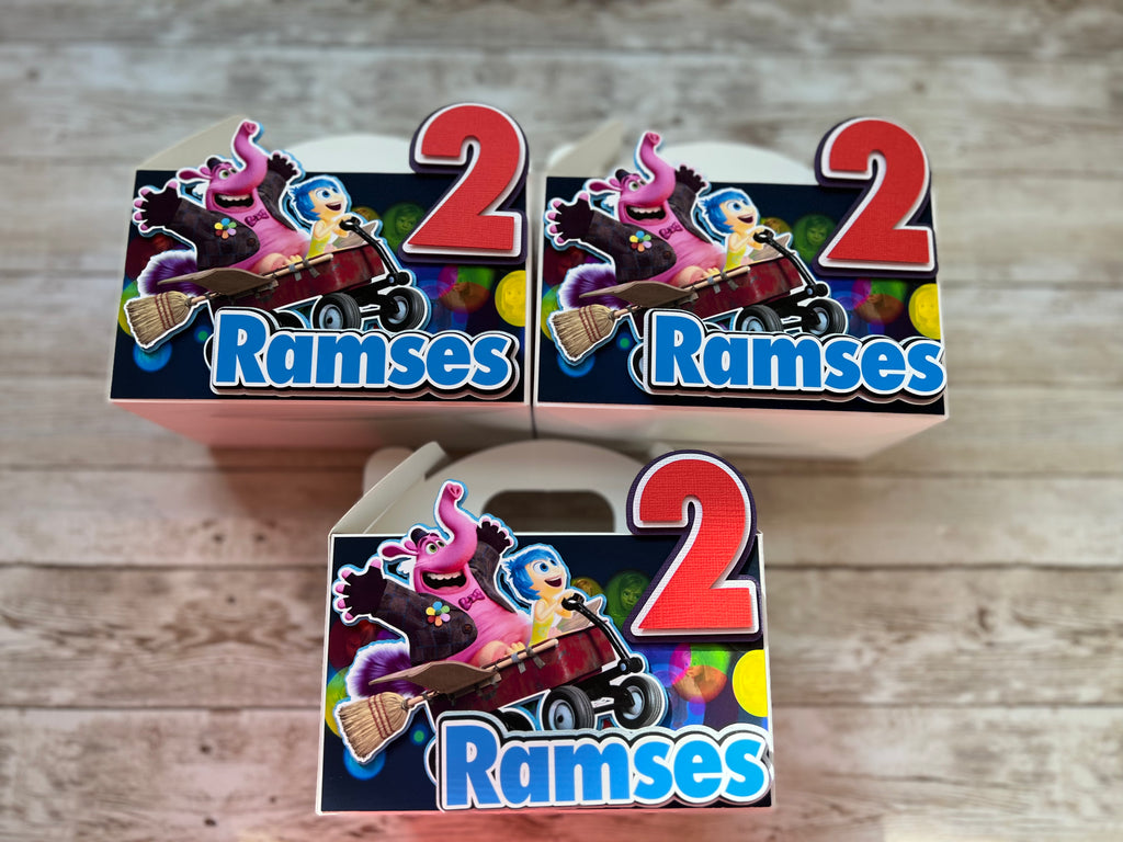inside favor boxes
